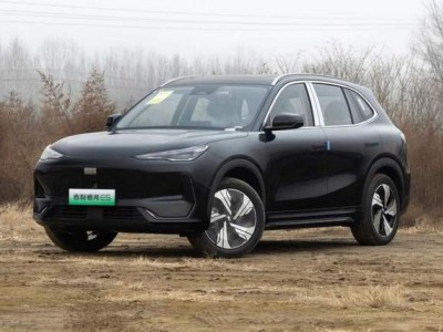 15萬預算純電SUV怎么選?吉利銀河E5與豐田鉑智3X,誰才是性價比之選?