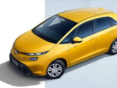 本田新飛度改款來襲：外觀內(nèi)飾升級，動力微調(diào)，還能續(xù)寫“平民超跑”傳奇？