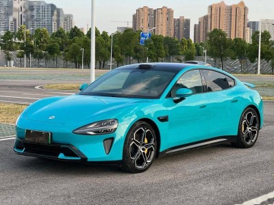 雷軍硬核出擊!SU7 Max 24小時狂飆4264公里,240km/h超高速三電穩如泰山