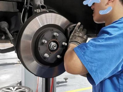 汽車知識大揭秘：輪胎檢查、夏日降溫與實用用車小技巧分享