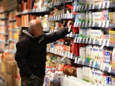 超市“倒閉潮”背后：電商沖擊之外，老年人網(wǎng)購潮成關(guān)鍵變量