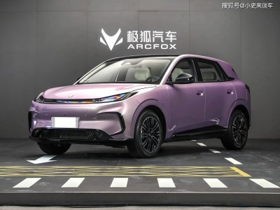 極狐T1:6.28萬起售,超長軸距大空間,續航最長425公里的純電新選擇