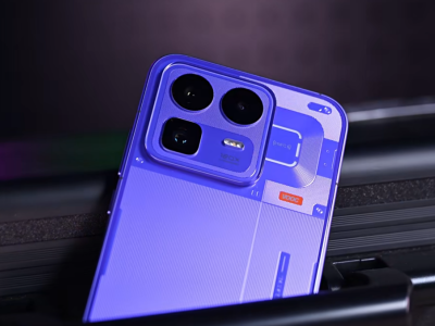 真我Neo8:165Hz三星旗艦屏加持 性能續(xù)航雙滿格的電競利器