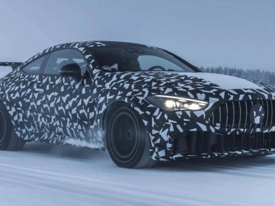 奔馳“極致版”CLE跑車來襲,V8雙渦輪增壓引擎,冰雪測試盡顯兇狠姿態