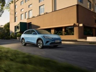 車聯天下AL-A1斬獲金球獎，攜手極狐推動高階智駕大眾化普及