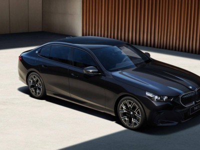 2026款寶馬5系與i5煥新登場:配置升級價格下調 36.8萬元起售