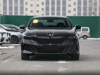 2026款寶馬5系煥新登場，36.8萬元起售，價格下調配置再升級