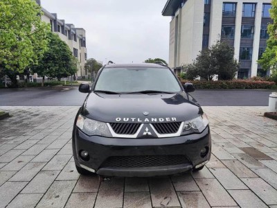 都市女性出行新選擇:純電小車,小巧靈活又環保時尚