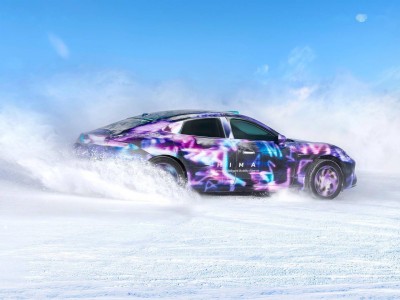 鴻蒙智行尚界Z7轎跑雪地冬測，絲滑過彎展現強勁性能與底盤實力