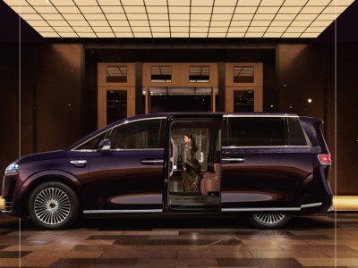 智界V9內飾官圖亮相:絨霞紫配色+可旋轉雙零重力座椅 2026年春季見