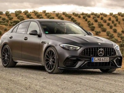 四缸AMG C63停產(chǎn)落幕，大排量六缸上陣，性能車未來(lái)何去何從？