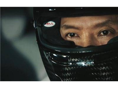 雷軍駕駛小米SU7秀漂移神技 畫面張力十足:安全第一切勿盲目跟風