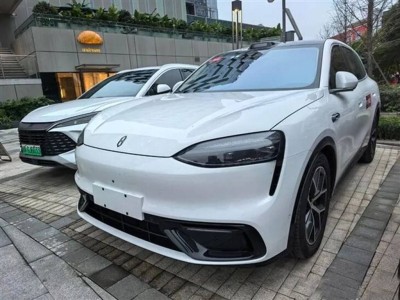 問界M6實車亮相!外觀神似保時捷卡宴 25萬起或成年輕群體新寵