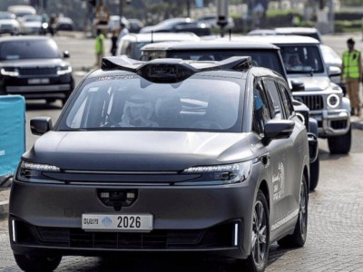 蘿卜快跑攜手Uber布局中東 迪拜阿布扎比雙城落地全無人駕駛服務