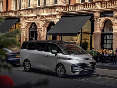 20多萬(wàn)入手近5米4新能源四驅(qū)MPV？銀河V900或重塑MPV市場(chǎng)格局