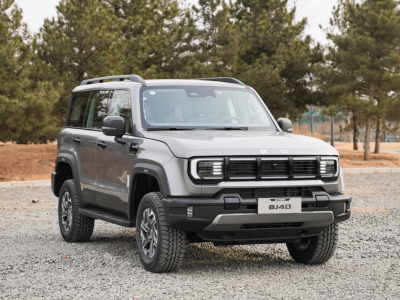 全場景出行新選擇,BJ40燃油憑實力成務實派越野“全能王”!