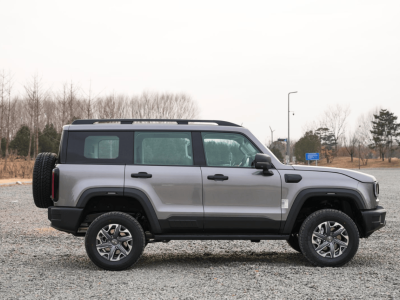 全場景出行新選擇:BJ40燃油憑空間靈活與路況應對力成務實之選