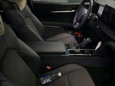 凱美瑞雙擎通勤一年:油費省出手機錢,但這些槽點實在難忍!