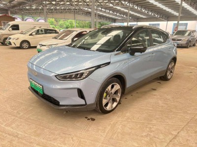 油車與電車：機(jī)械之美與科技之魅的雙重奏響