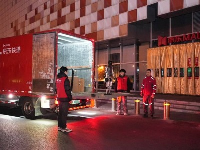 春晚機器人“轉場”京東MALL!大年初一與市民共慶新春引熱潮