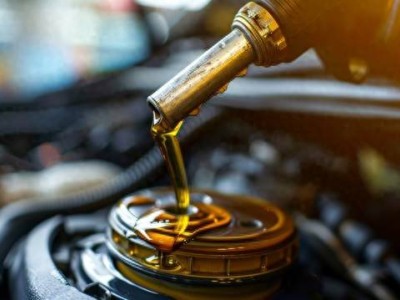 全合成機油分日系美系?別被誤導!選對關鍵看發動機要求