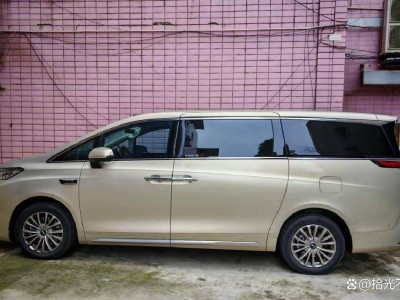 2026年MPV市場劇變：賽那崛起GL8式微，混動成營運與家用新寵