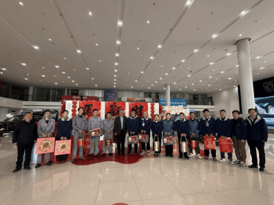 神龍汽車總經(jīng)理呂海濤春節(jié)奔赴多地走訪 為2026戰(zhàn)略轉(zhuǎn)型蓄力前行