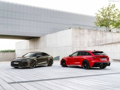 奧迪全新插混RS5系列登場,顏值性能雙在線,630匹馬力實力出圈
