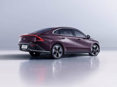 比亞迪吉利齊發力！10萬級插混增程“大變樣” 省錢又實用