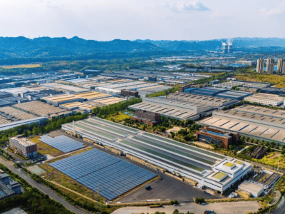 創新驅動+集群聚勢+通道賦能!重慶樞紐港產業園汽摩產業“出海”加速跑