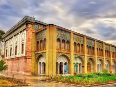 德黑蘭戈勒斯坦宮在空襲中遭受一定破壞