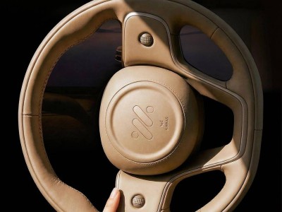 智己LS8預告圖曝光：方向盤“半圈即圓滿” 3月發布或搭載線控轉向