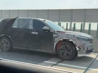 樂道L80路試諜照來襲：超5米車身+雙屏交互 純電驅動能否成市場新寵？