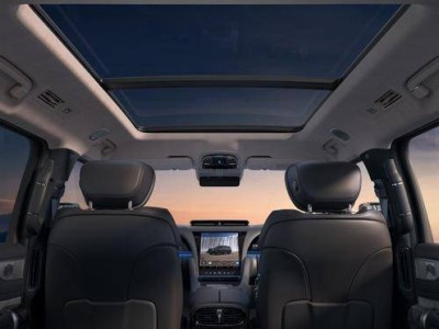 比亞迪2026款仰望U8內飾官圖亮相,豐富配置與強勁動力售價100.8萬起