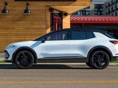 二月電動汽車價格微降，與燃油車價差縮小至6500美元新低