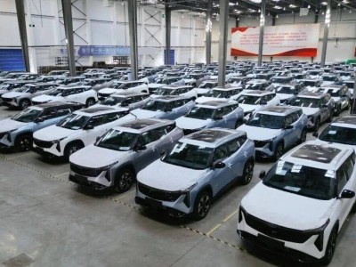 165臺國產汽車駛向俄羅斯 龍域聯助力中俄經貿注入新動能