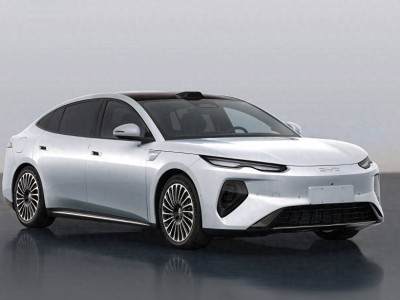 海豹08攜海洋美學(xué)與兆瓦閃充登場 助力比亞迪拓展30萬級新能源市場