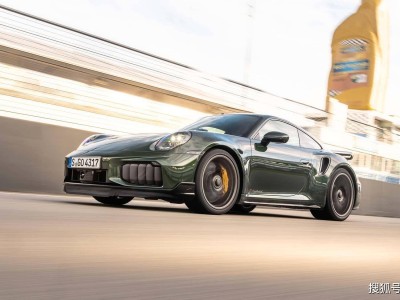 保時捷911 Turbo S T-Hybrid:混動科技賦能,續寫性能傳奇新章