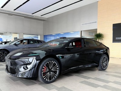 新款阿維塔12實(shí)車到店！華為激光雷達(dá)加持，三電機(jī)968馬力續(xù)航735km