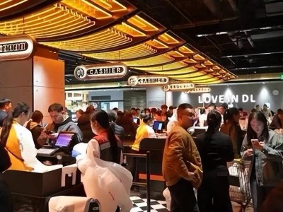 胖東來“天價”開放日：2萬入場費加十年退費承諾，是自信還是噱頭？