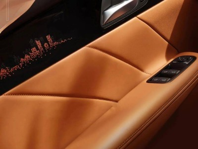 上汽全新榮威i6 4月上市！大空間配8155芯片，油耗5.96L成家用新選擇