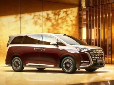 新款騰勢D9官圖亮相：電池技術(shù)升級(jí)，充電效率與續(xù)航表現(xiàn)引期待