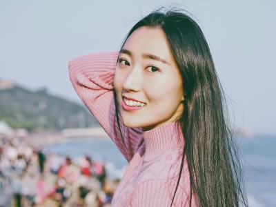 SU7諧音“舒淇”成品牌記憶點，兩年后網友期待成真，雷軍舒淇共話品牌溫情