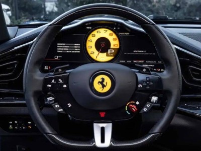 法拉利CEO直言觸控按鍵成本低，法拉利回歸實體按鍵引領內飾設計新方向