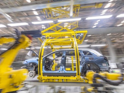 新能源汽車邁入新階段，極氪憑技術、設計與口碑突圍高質量發展