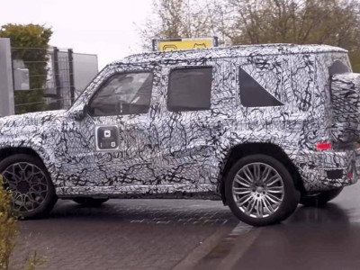 奔馳“小g”實車影像曝光：縮小版大G來襲，城市越野兩相宜