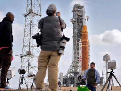 53年后再啟程！美國(guó)“阿爾忒彌斯2號(hào)”倒計(jì)時(shí) 載人飛船將飛越月球背面