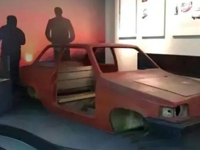 溫州首富葉文貴：初中文化逐夢電動車，千萬身家耗盡，終留時代遺憾