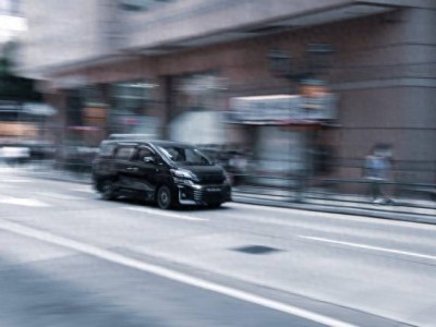 買純電車別盲目追高續航!過來人揭秘:700km未必實用,適配場景才關鍵