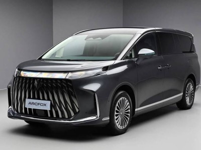 極狐問道V9實(shí)車首發(fā)，增程續(xù)航超千公里，或以高性價(jià)比入局MPV市場